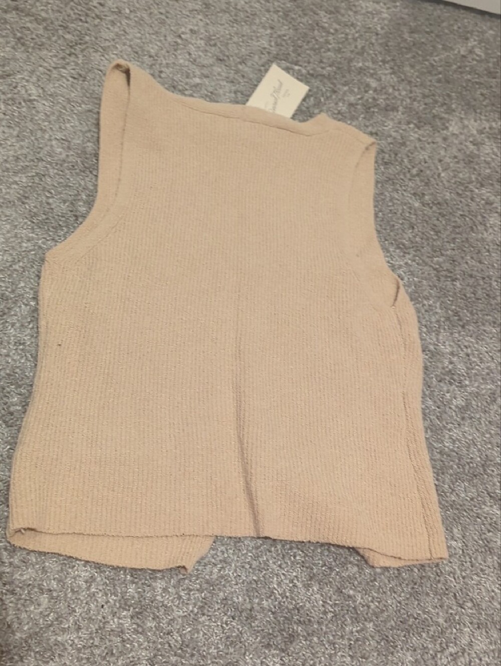 Universal Thread Tan Knit Button-Front Vest - Picture 4 of 4